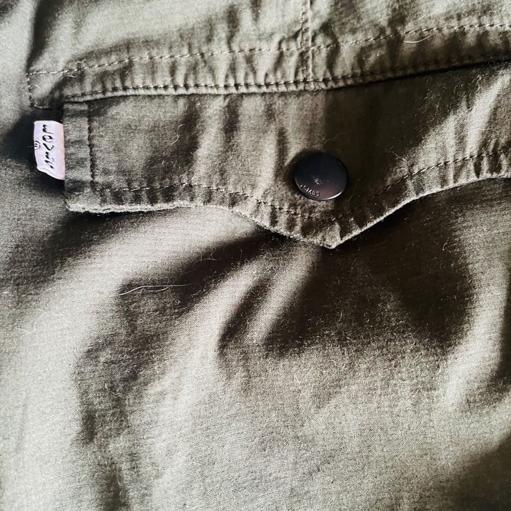 Levi’s cargo shorts